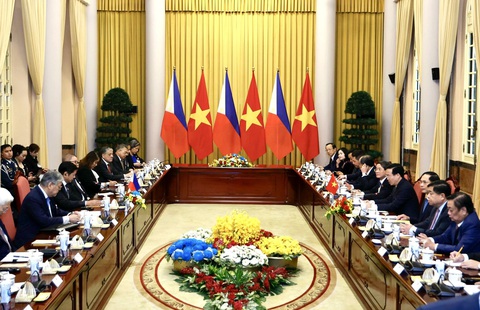 Việt Nam, Philippines phấn đấu kim ngạch 10 tỉ USD- Ảnh 3. Toàn cảnh cuộc hội đàm giữa Chủ tịch nước Võ Văn Thưởng và Tổng thống Philippines Ferdinand Marcos Jr. ngày 30-1 - Ảnh: NHƯ Ý