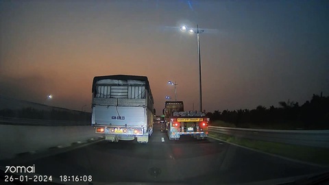 Camera hành trình 70mai A200 ghi hình trước sau thế hệ mới- Ảnh 3. Camera hành trình 70mai A200 ghi hình trước sau thế hệ mới- Ảnh 3.