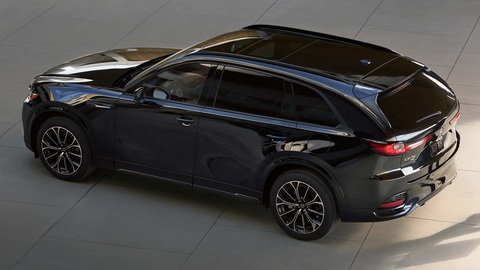 Mazda CX-70 ra mắt: Thiết kế, trang bị gần như bê nguyên từ CX-90- Ảnh 2. Chiều dài cơ sở của Mazda CX-70 bằng CX-90 đồng nghĩa cabin 2 xe rộng ngang nhau, tuy nhiên việc không có hàng ghế 3 giúp hàng ghế thứ 2 và khoang hành lý của CX-70 rất rộng - Ảnh: Mazda