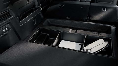 Mazda CX-70 ra mắt: Thiết kế, trang bị gần như bê nguyên từ CX-90- Ảnh 13. Mazda CX-70 ra mắt: Thiết kế, trang bị gần như bê nguyên từ CX-90- Ảnh 13.
