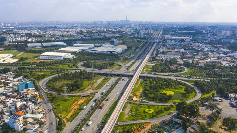 Bài viết của Tổng bí thư Nguyễn Phú Trọng nhân kỷ niệm 94 năm Ngày thành lập Đảng Cộng sản Việt Nam- Ảnh 4. Tuyến metro số 1 Bến Thành - Suối Tiên đang được xây dựng đoạn qua TP. Thủ Đức, TP.HCM - Ảnh: QUANG ĐỊNH