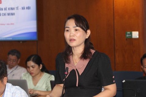 TP.HCM chi hơn 900 tỉ đồng hỗ trợ hộ nghèo, đối tượng chính sách đón Tết- Ảnh 1. Bà Huỳnh Lê Như Trang, phó giám đốc Sở Lao động - Thương binh và Xã hội TP.HCM, thông tin tại họp báo - Ảnh: T.N