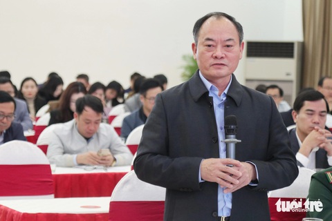 Vụ 6 công nhân chết vì bụi phổi: Xác định trách nhiệm của công ty- Ảnh 1. Theo trưởng ban quản lý Khu kinh tế Đông Nam Nghệ An Lê Tiến Trị, vụ 6 công nhân Công ty Châu Tiến tử vong vì bụi phổi là rất nghiêm trọng - Ảnh: DOÃN HÒA