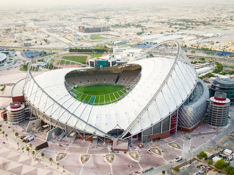 Chiêm ngưỡng 9 sân vận động tại Qatar, nơi diễn ra Asian Cup 2023- Ảnh 7. Sân Khalifa International có sức chứa 45.433 người - Ảnh: Reuters