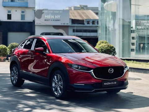 Tin tức giá xe: Mazda2, CX-3, CX-30 đồng loạt tăng giá đầu năm- Ảnh 4. Không giống Mazda2 và CX-3, CX-30 không có thay đổi nào trong năm qua. Mẫu xe này vẫn được phân phối với 2 phiên bản, dùng động cơ 2.0L - Ảnh: Đại lý Mazda/Facebook