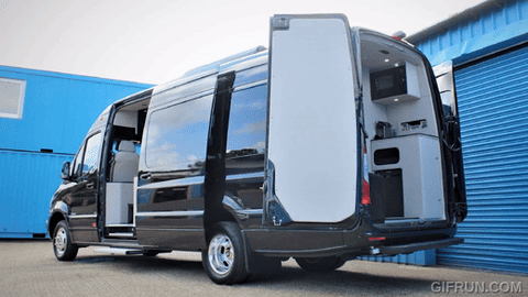 Mercedes-Benz Sprinter siêu sang, giá ngang Bentley Flying Spur nhưng đủ cho 9 người- Ảnh 6. Mercedes-Benz Sprinter siêu sang, giá ngang Bentley Flying Spur nhưng đủ cho 9 người- Ảnh 6.