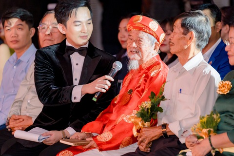 nhà nghiên cứu 104 tuổi Nguyễn Đình Tư nói về lòng yêu nước - Ảnh: BTC Nhà nghiên cứu 104 tuổi Nguyễn Đình Tư nói về lòng yêu nước - Ảnh: BTC