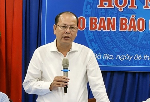 Đình chỉ vụ án đối với nguyên giám đốc Sở Tài nguyên và Môi trường tỉnh Bà Rịa - Vũng Tàu- Ảnh 1. Ông Nguyễn Văn Hải phát biểu tại một hội nghị khi còn đương chức giám đốc Sở Tài nguyên và Môi trường - Ảnh: Đ.H.