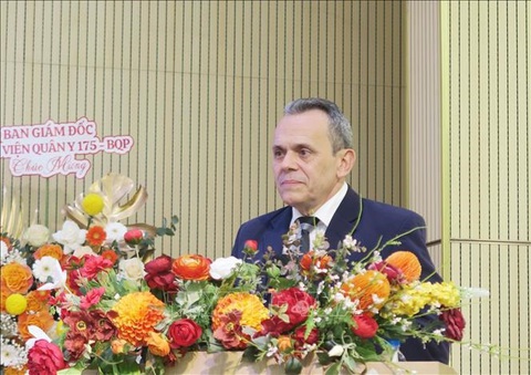 Vì sao TP.HCM muốn học theo mô hình bác sĩ gia đình của Cuba?- Ảnh 2. GS.BS José Armando Aronte Villamarín - Ảnh: T.T.