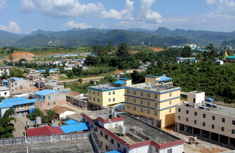 Toàn cảnh thị trấn Laukkai (Myanmar) - nơi vừa bị quân nổi dậy chiếm quyền kiểm soát - Ảnh: REUTERS Toàn cảnh thị trấn Laukkai (Myanmar) - nơi vừa bị quân nổi dậy chiếm quyền kiểm soát - Ảnh: REUTERS