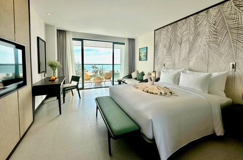 Phòng lưu trú được trang bị nội thất cao cấp, với các chức năng sinh hoạt tiện nghi. Ảnh: Đ.H Phòng lưu trú được trang bị nội thất cao cấp, với các chức năng sinh hoạt tiện nghi. Ảnh: Đ.H