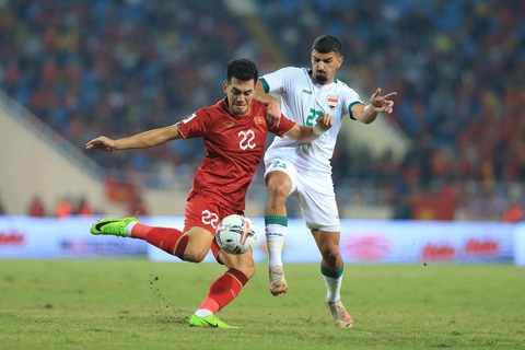 Cựu danh thủ Iraq: Tuyển Việt Nam sẽ vào vòng 16 đội Asian Cup 2023- Ảnh 1. Đội tuyển Việt Nam (áo đỏ) được dự đoán sẽ vượt qua vòng bảng Asian Cup 2023 - Ảnh: HOÀNG TÙNG