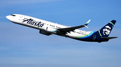 Boeing bị phanh phui một loạt sai phạm- Ảnh 1. Dòng 737 MAX biến Boeing thành tâm điểm lo ngại sau một loạt bê bối liên quan đến lỗi kỹ thuật - Ảnh: CNBC