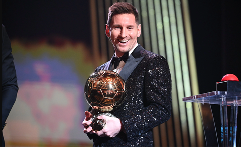 Cảnh sát Pháp điều tra 'Quả bóng vàng năm 2021' của Messi- Ảnh 1. Lionel Messi và Quả bóng vàng 2021 gây nhiều tranh cãi - Ảnh: GETTY IMAGES