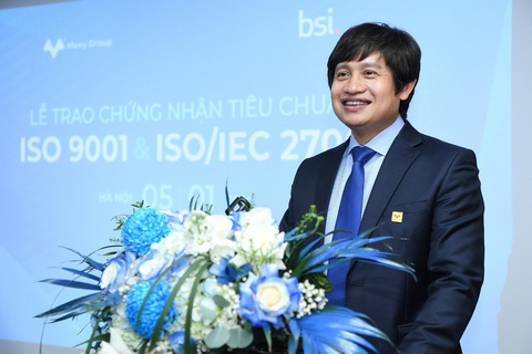 Meey Group được Viện tiêu chuẩn Anh trao 2 chứng nhận ISO- Ảnh 1. Chủ tịch Meey Group Hoàng Mai Chung phát biểu tại buổi lễ