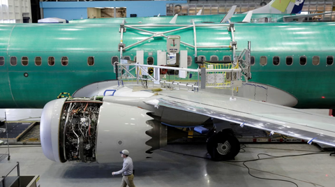Boeing đối mặt thách thức lớn khi máy bay gặp nhiều sự cố- Ảnh 1. Một máy bay của Boeing trong quá trình sản xuất - Ảnh: REUTERS