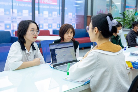 HUTECH nhận hồ sơ xét tuyển học bạ 63 ngành đại học từ ngày 8-1- Ảnh 1. HUTECH nhận hồ sơ xét tuyển học bạ 63 ngành đại học từ ngày 8-1- Ảnh 1.