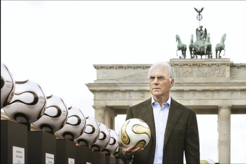 'Hoàng đế' Beckenbauer qua đời để lại khối tài sản 150 triệu euro- Ảnh 1. 'Hoàng đế' Beckenbauer qua đời để lại khối tài sản 150 triệu euro- Ảnh 1.