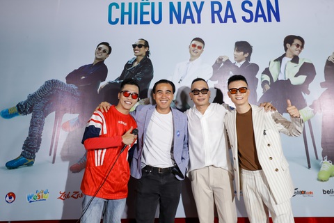 Hoàng Bách mang 'chiến mã đi bão' đến họp báo ra mắt MV Chiều nay ra sân- Ảnh 3. Hoàng Rapper, Quyền Linh, Anh Tuấn MTV và Hoàng Bách (từ trái qua)