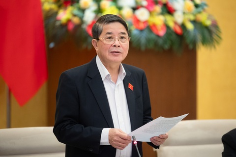 Ủy ban Thường vụ Quốc hội: Không cấm sử dụng các nguồn vốn khác cho mua sắm, sửa chữa nhỏ- Ảnh 1. Phó chủ tịch Quốc hội Nguyễn Đức Hải - Ảnh: GIA HÂN