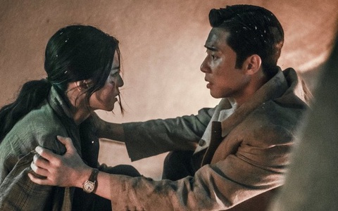 Phần 2 bom tấn sinh tồn Sinh vật Gyeongseong kết thúc gây tranh cãi- Ảnh 2. Mùa 2 của phim sẽ lên sóng trong năm 2024 - Ảnh: Netflix