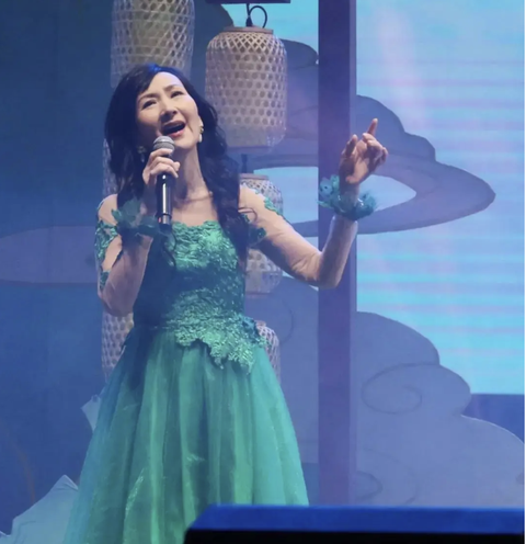 Dàn sao ‘Tân Bạch Nương Tử truyền kỳ' tái hợp sau 30 năm thu hút 10.000 fan tham dự- Ảnh 3. Dàn sao ‘Tân Bạch Nương Tử truyền kỳ' tái hợp sau 30 năm thu hút 10.000 fan tham dự- Ảnh 3.