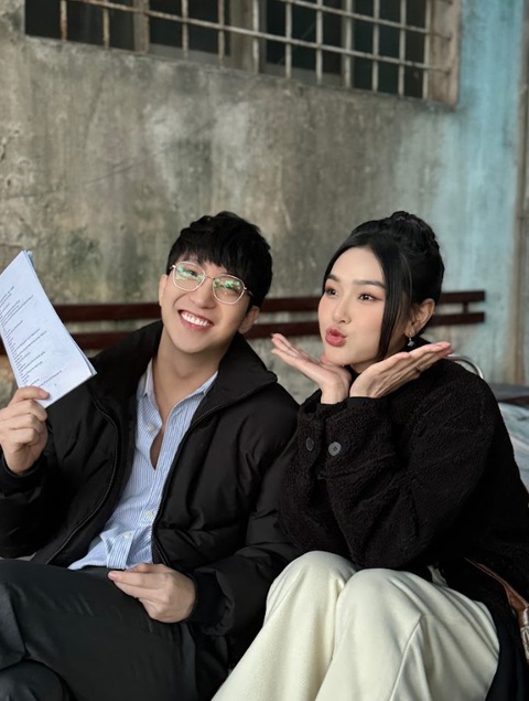 ‘Tiểu tam’ cứ gặp Quỳnh Kool là ăn tát thì ra là hoa khôi Kinh tế Quốc dân- Ảnh 1. ‘Tiểu tam’ cứ gặp Quỳnh Kool là ăn tát thì ra là hoa khôi Kinh tế Quốc dân- Ảnh 1.