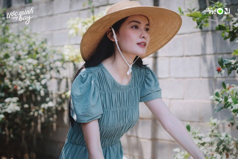 Á hậu Thùy Dung vào vai phản diện trong Ước mình cùng bay- Ảnh 2. Á hậu Thùy Dung đã dành rất nhiều thời gian để tìm hiểu, hóa thân vào nhân vật.