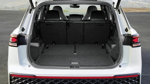 Volkswagen Tayron ra mắt thay thế Tiguan Allspace, giá quy đổi từ 1,24 tỉ đồng - Ảnh 6.