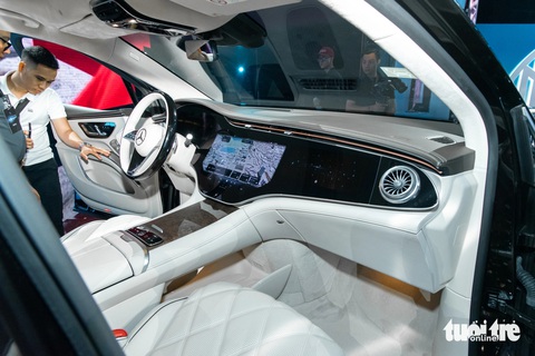 Mercedes-Maybach EQS 680 ra mắt Việt Nam: Giá 7,61 tỉ đồng, còn trên sân khấu đã có khách chốt - Ảnh 6.