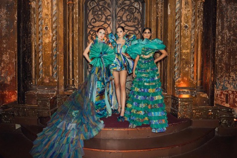 Tuyết Lê trình diễn thời trang tại New York Couture Fashion Week - Ảnh 1. Tuyết Lê trình diễn thời trang tại New York Couture Fashion Week - Ảnh 1.