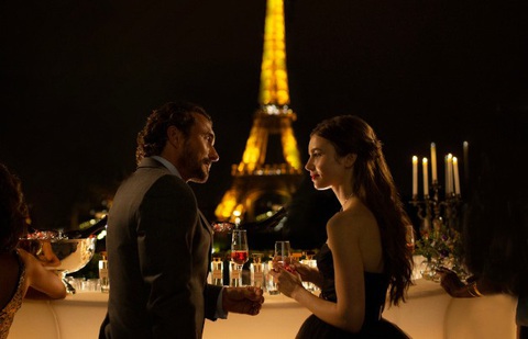 Tổng thống Pháp tuyên bố đấu tranh cho Emily in Paris - Ảnh 1. Tổng thống Pháp tuyên bố đấu tranh cho Emily in Paris - Ảnh 1.