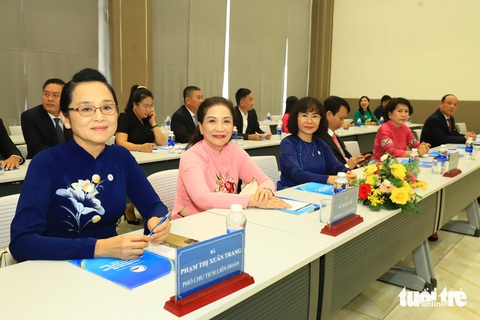 Ông Mai Hữu Tín tái cử chủ tịch Liên đoàn doanh nghiệp tỉnh Bình Dương - Ảnh 1. Ông Mai Hữu Tín tái cử chủ tịch Liên đoàn Doanh nghiệp Bình Dương - Ảnh 1.