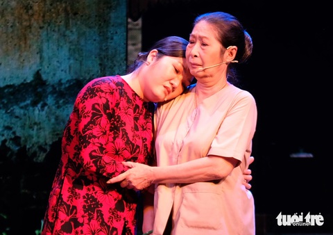 Sau Chuông vàng vọng cổ, huấn luyện viên Kim Phương dựng Mưa nguồn - Ảnh 3. Sau Chuông vàng vọng cổ, huấn luyện viên Kim Phương dựng Mưa nguồn - Ảnh 2.
