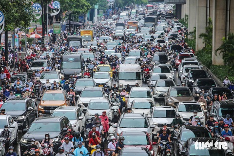 Để kẹt xe, ngập nước không còn là 'đặc sản' - Ảnh 10. Để kẹt xe, ngập nước không còn là 'đặc sản' - Ảnh 5.