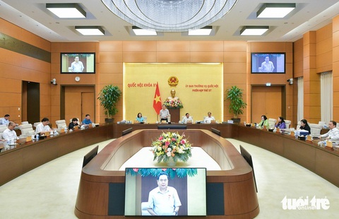 Tin tức sáng 14-10: TP.HCM đón đợt triều cường 'đỉnh'; - Ảnh 1. Tin tức sáng 14-10: Thường vụ Quốc hội họp về nhân sự; Triều cường vượt báo động 3 ở TP.HCM - Ảnh 1.