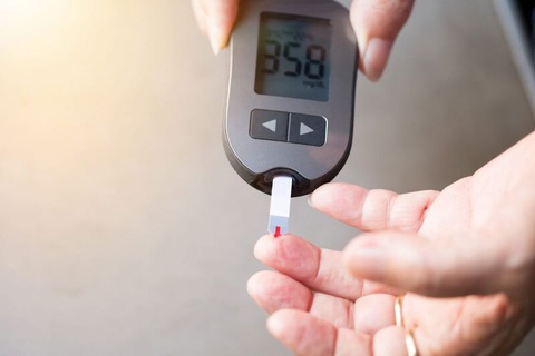 Bổ sung vitamin B12 tránh tổn thương thần kinh ở người bệnh đái tháo đường - Ảnh 2.