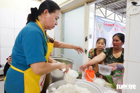 Cơm '0 đồng' ngon đúng vị nhà làm của người dân Phú Quốc - Ảnh 1. Cơm '0 đồng' ngon đúng vị nhà làm của người dân Phú Quốc - Ảnh 1.