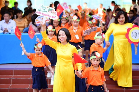 Chứng chỉ hành nghề nhà giáo có cần thiết? - Ảnh 1. Chứng chỉ hành nghề nhà giáo có cần thiết? - Ảnh 1.