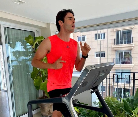Kaka: Khi ‘nam thần sân cỏ’ chạy marathon - Ảnh 5.