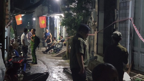 Vụ nổ nồi hấp ở Bình Chánh: 'Con gái bị tường đè, tôi vừa về kịp nên lao vào cứu' - Ảnh 3.