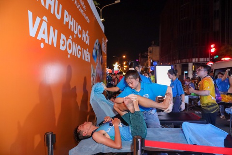 Hệ thống Y tế 315 đồng hành cùng VĐV giải chạy District 1 Midnight Run 2024 - Ảnh 4.