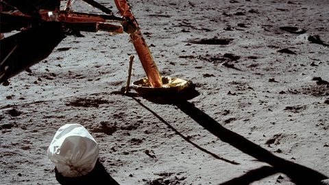 NASA treo thưởng 3 triệu USD để giải quyết vấn đề trong sứ mệnh Mặt trăng - Ảnh 1. NASA treo thưởng 3 triệu USD để giải quyết vấn đề trong sứ mệnh Mặt trăng - Ảnh 1.