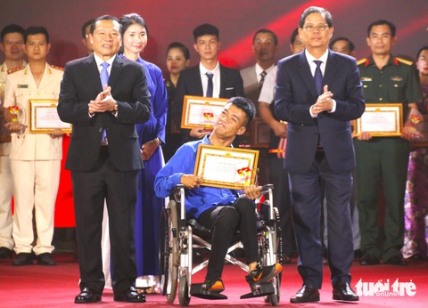 Tôn vinh các tập thể, cá nhân miền Trung - Tây Nguyên là điển hình trong học tập, làm theo gương Bác - Ảnh 1. Tôn vinh các tập thể, cá nhân miền Trung - Tây Nguyên là điển hình trong học tập, làm theo gương Bác - Ảnh 1.
