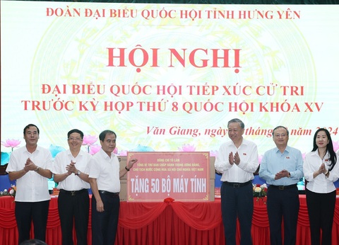 Tổng Bí thư, Chủ tịch nước Tô Lâm tiếp xúc cử tri Hưng Yên - Ảnh 3. Tổng Bí thư, Chủ tịch nước Tô Lâm tiếp xúc cử tri Hưng Yên - Ảnh 3.