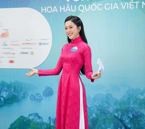 MC song ngữ, giảng viên, hoa khôi, á hậu thi Hoa hậu Quốc gia Việt Nam - Ảnh 2. MC song ngữ, giảng viên, hoa khôi, á hậu thi Hoa hậu Quốc gia Việt Nam - Ảnh 2.