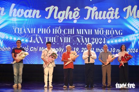 Sáng tạo của nghệ sĩ giúp duy trì thương hiệu Liên hoan nghệ thuật múa TP.HCM mở rộng - Ảnh 3. Sáng tạo của nghệ sĩ giúp duy trì thương hiệu Liên hoan nghệ thuật múa TP.HCM mở rộng - Ảnh 2.