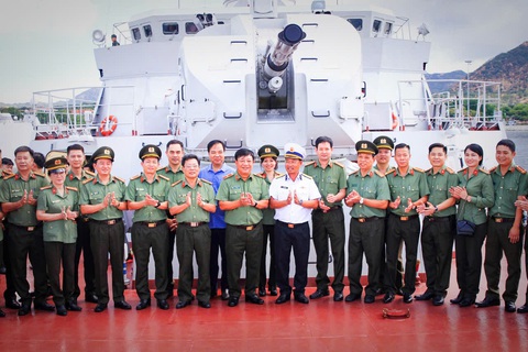 Gần 70 thí sinh dự thi phát thanh viên, dẫn chương trình tại Liên hoan Truyền hình, phát thanh CAND - Ảnh 3. Gần 70 thí sinh dự thi phát thanh viên, dẫn chương trình tại Liên hoan Truyền hình, phát thanh CAND - Ảnh 2.