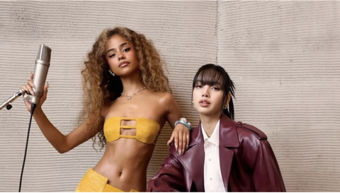Nếu Rosé cưỡng hôn Bruno Mars, Lisa lại gây bão khi ‘gian díu mập mờ' với Tyla - Ảnh 3.