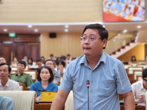 64 trụ điện xây dựng trái phép để bán điện làm nóng cuộc họp báo - Ảnh 3.